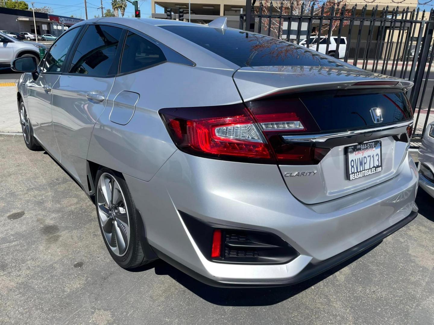 2021 SILVER /BLACK Honda Clarity Plug-In Hybrid (JHMZC5F14MC) with an 1.5L L4 DOHC 16V HYBRID engine, CVT transmission, located at 744 E Miner Ave, Stockton, CA, 95202, (209) 944-5770, 37.956863, -121.282082 - Photo#10